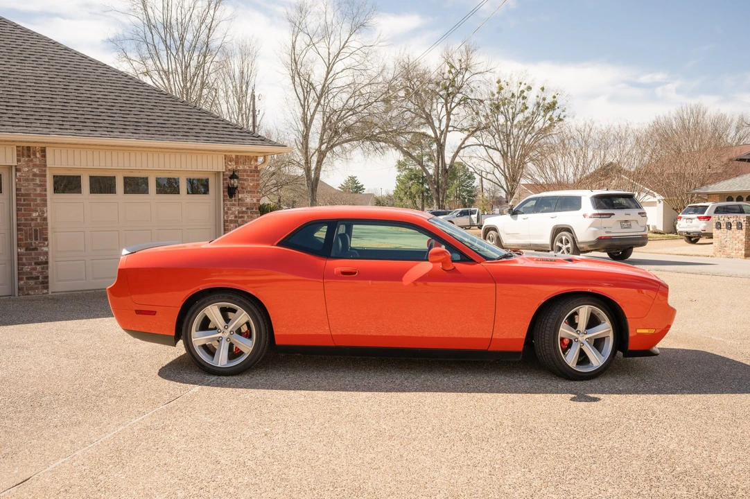 2008 Dodge Challenger SRT8 & 392 3rd Gen - Image 6 of 31