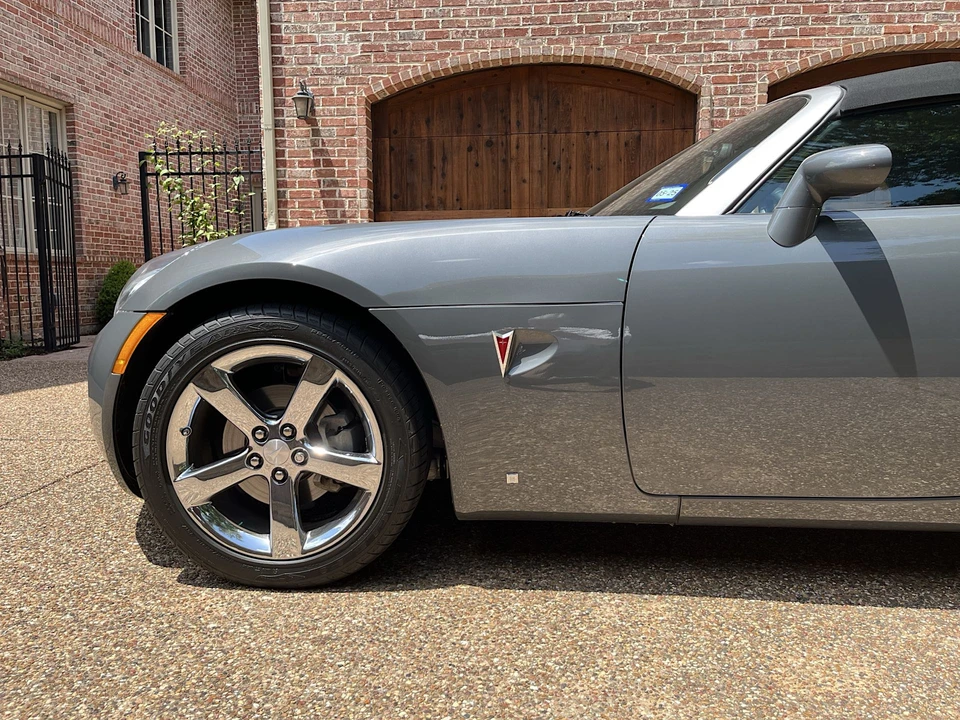 2008 Pontiac Solstice GXP - Image 19 of 31