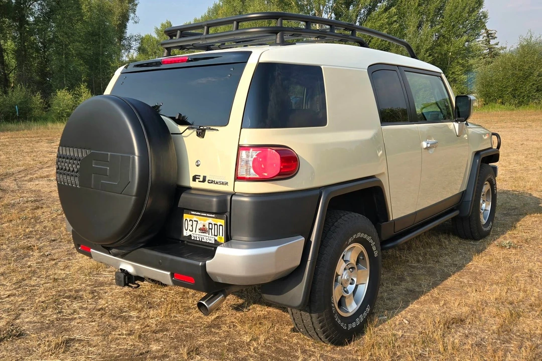 2008 Toyota FJ Cruiser - Image 12 of 31