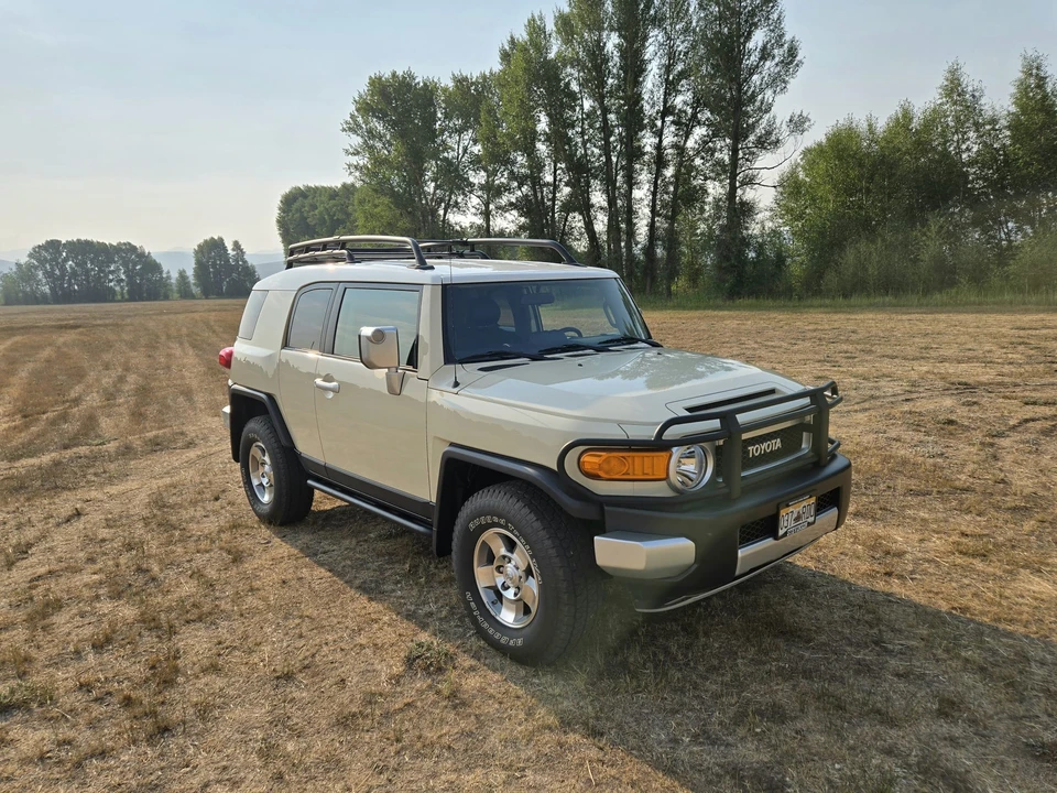 2008 Toyota FJ Cruiser - Image 5 of 31