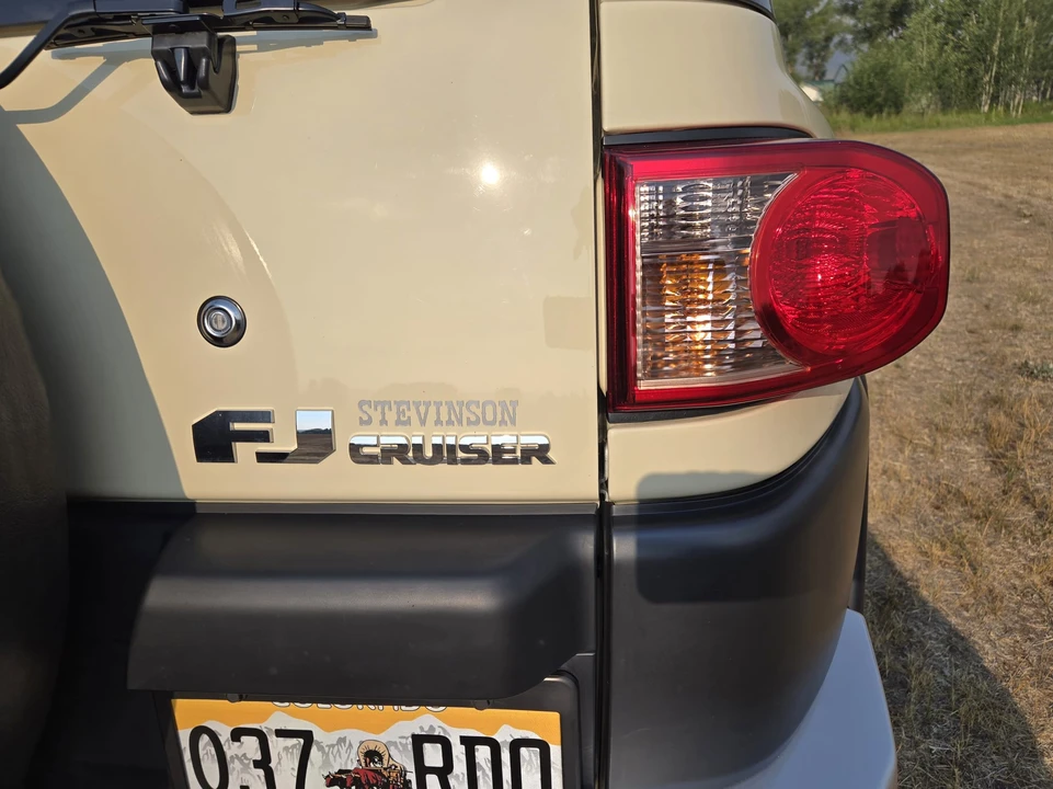 2008 Toyota FJ Cruiser - Image 23 of 31