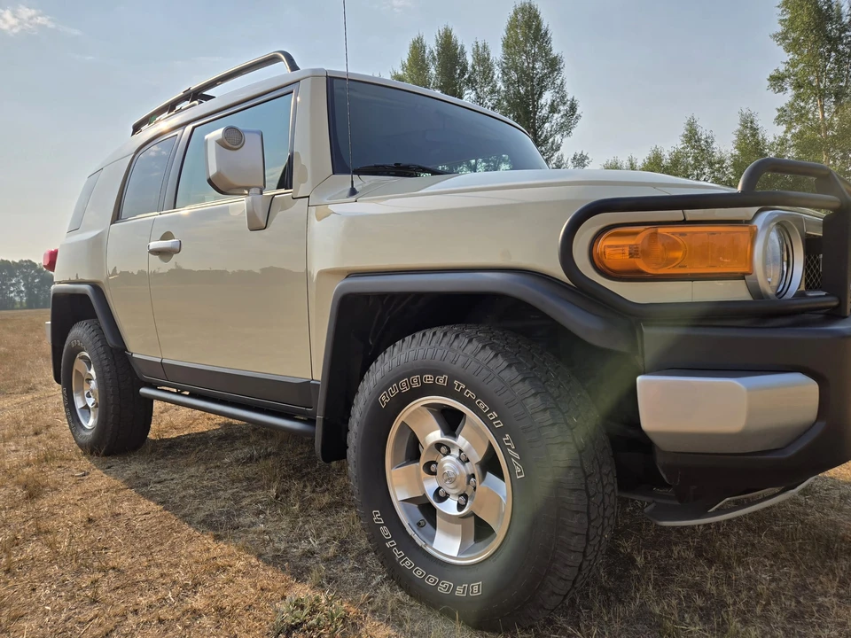2008 Toyota FJ Cruiser - Image 14 of 31