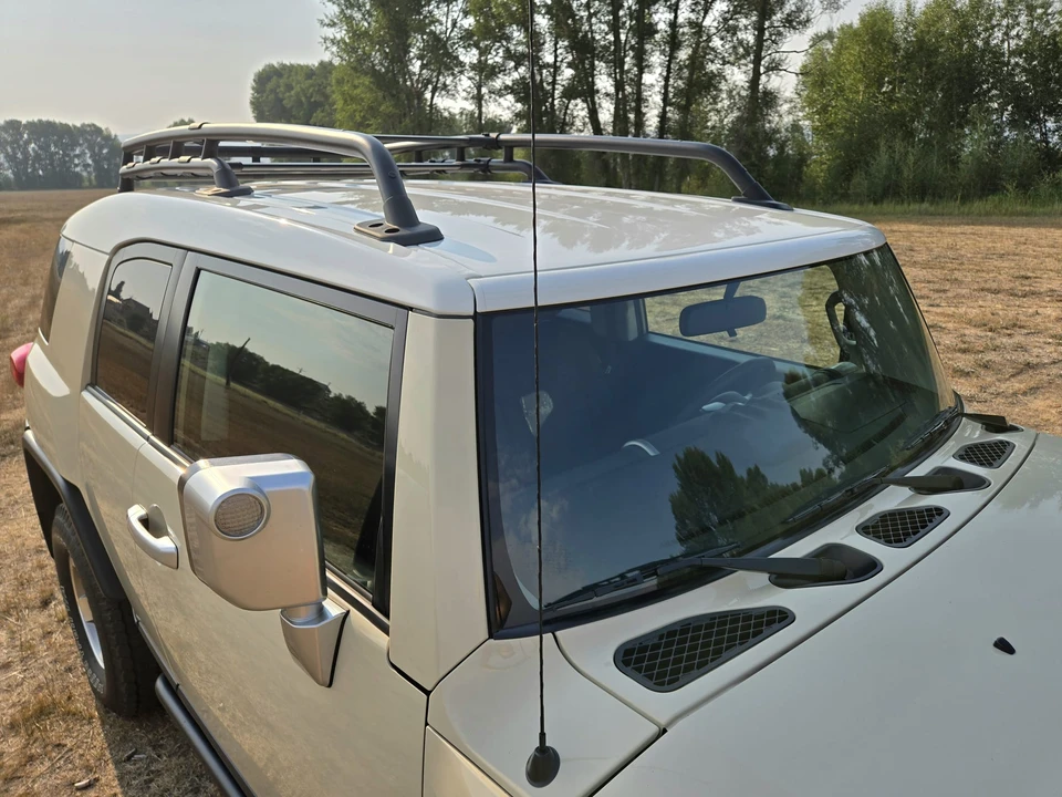 2008 Toyota FJ Cruiser - Image 30 of 31