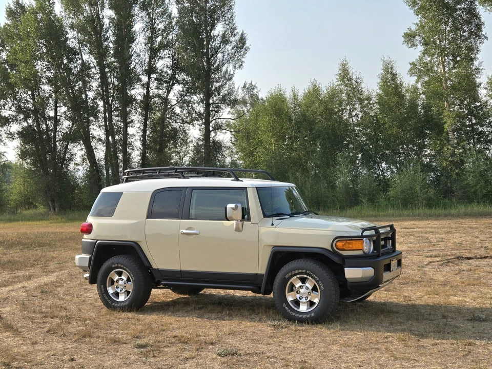 2008 Toyota FJ Cruiser - Image 3 of 31