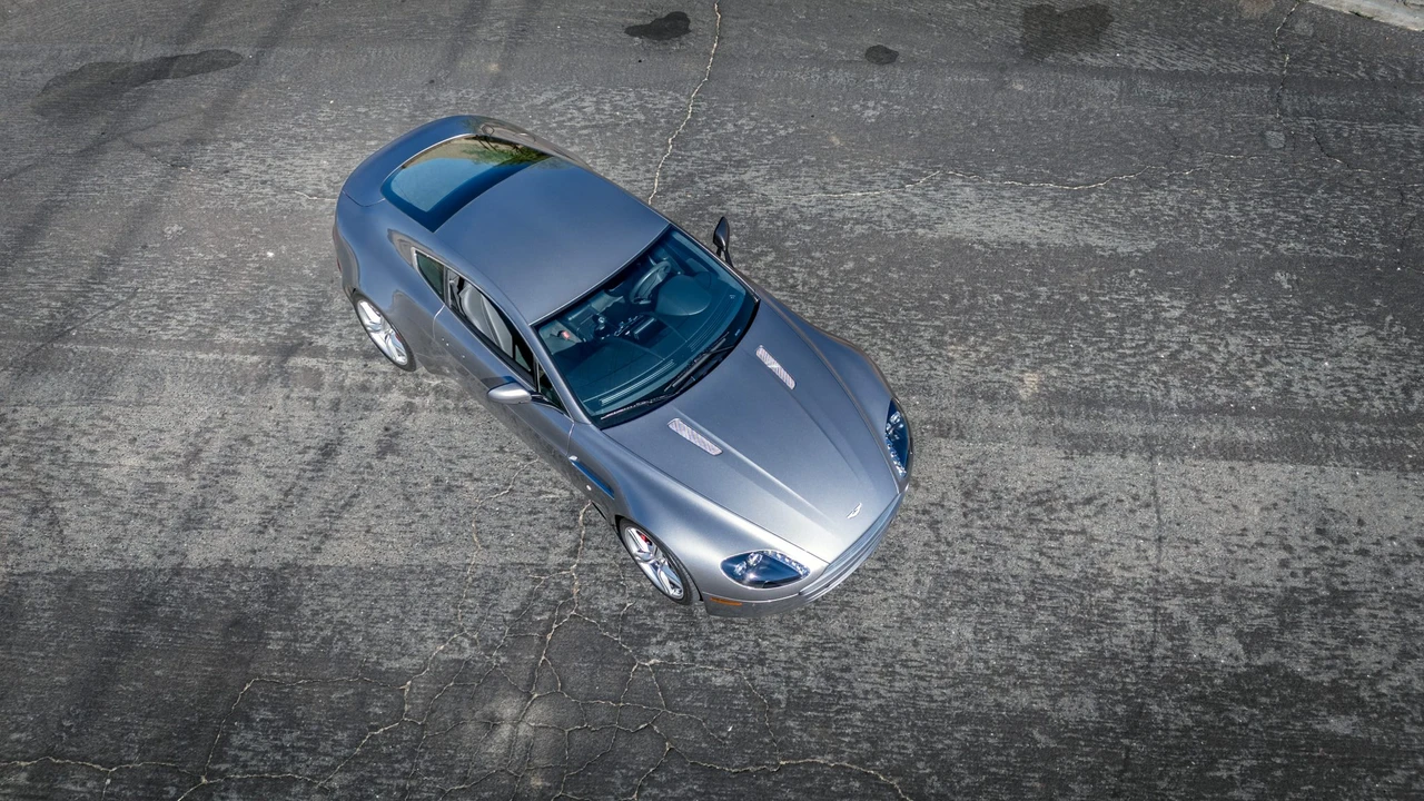 2009 Aston Martin V8 Vantage (2006-2017) - Image 17 of 31