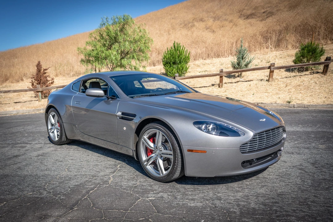 2009 Aston Martin V8 Vantage (2006-2017) - Image 13 of 31