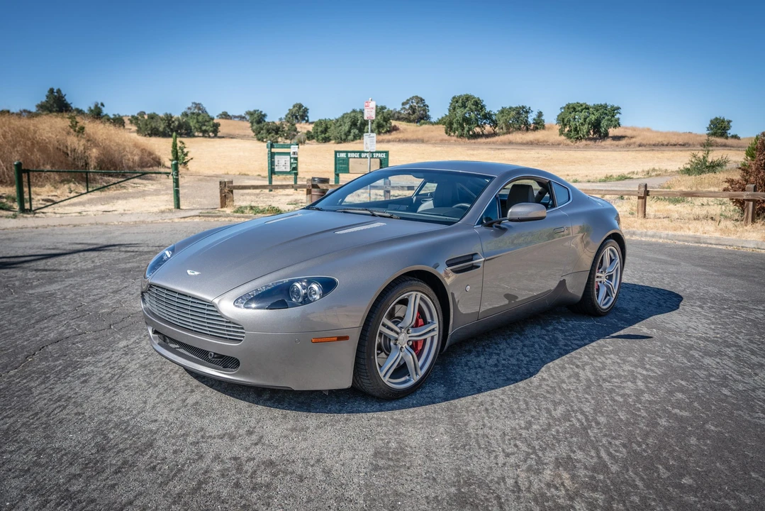 2009 Aston Martin V8 Vantage (2006-2017) - Image 3 of 31