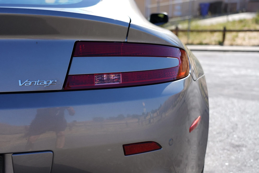 2009 Aston Martin V8 Vantage (2006-2017) - Image 26 of 31