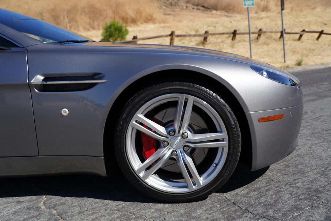 2009 Aston Martin V8 Vantage (2006-2017) - Image 31 of 31