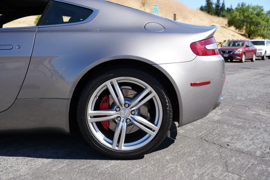 2009 Aston Martin V8 Vantage (2006-2017) - Image 23 of 31