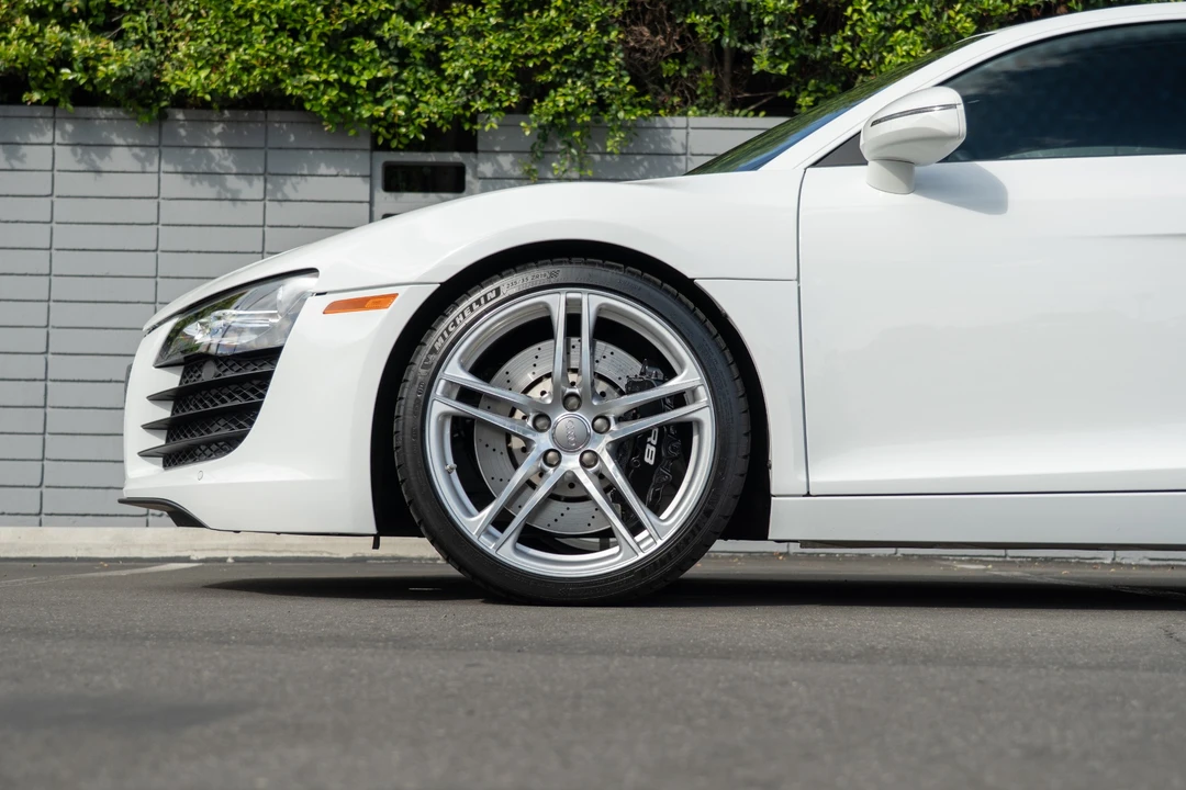 2009 Audi 42 R8 - Image 29 of 31