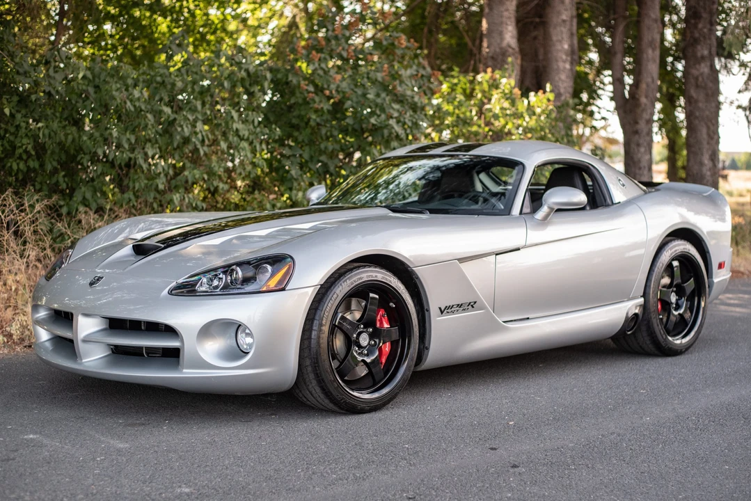 2009 Dodge Viper 4th Gen - Image 2 of 31