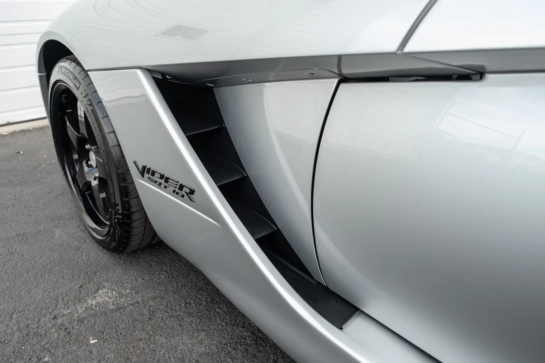 2009 Dodge Viper 4th Gen - Image 26 of 31