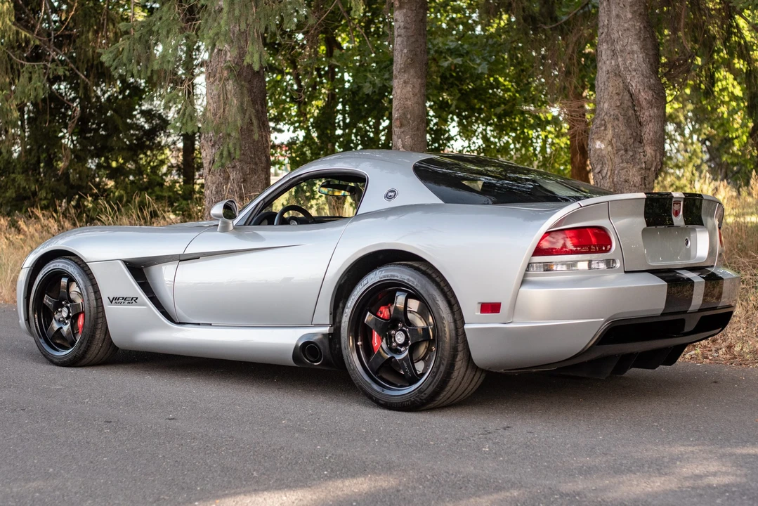 2009 Dodge Viper 4th Gen - Image 4 of 31