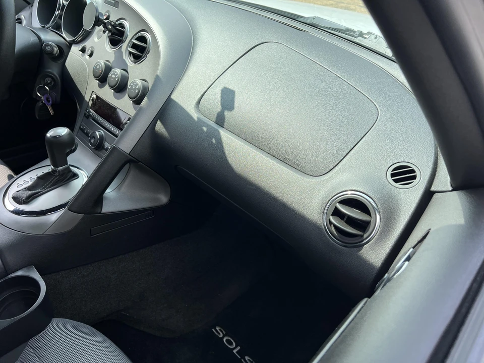 2009 Pontiac Solstice - Image 23 of 31