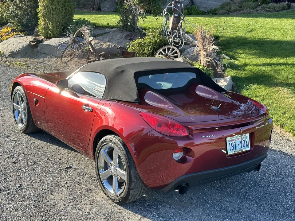 2009 Pontiac Solstice GXP - Image 26 of 31
