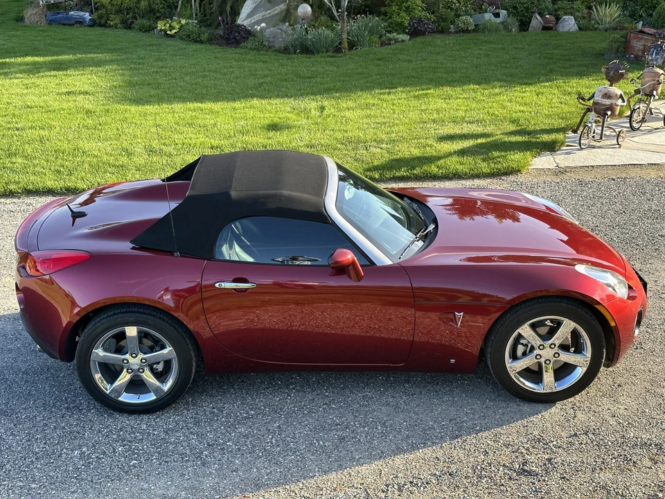 2009 Pontiac Solstice GXP - Image 29 of 31