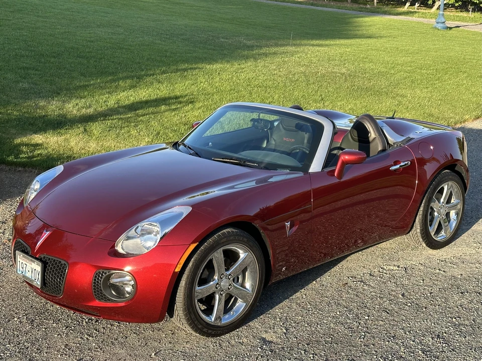 2009 Pontiac Solstice GXP - Image 9 of 31