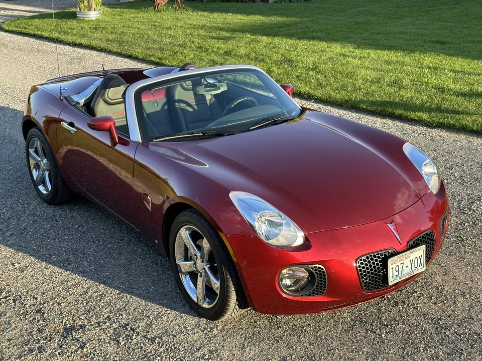 2009 Pontiac Solstice GXP - Image 15 of 31