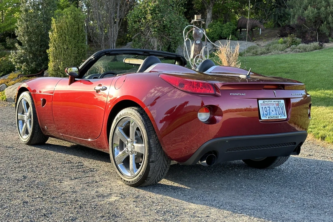 2009 Pontiac Solstice GXP - Image 3 of 31