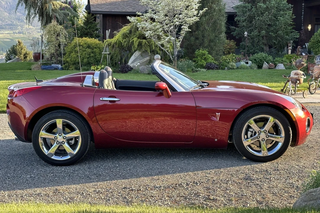 2009 Pontiac Solstice GXP - Image 6 of 31