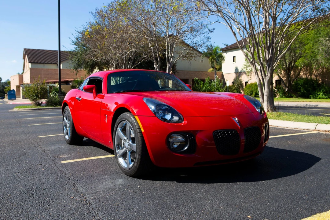 2009 Pontiac Solstice GXP - Image 9 of 31