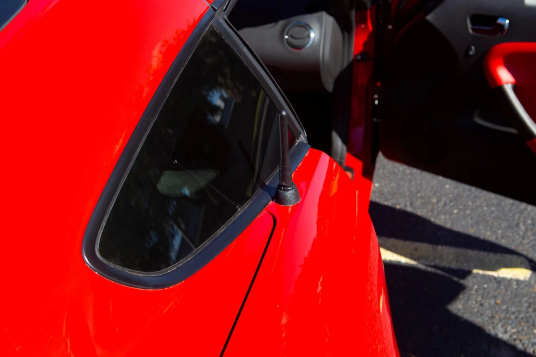 2009 Pontiac Solstice GXP - Image 29 of 31
