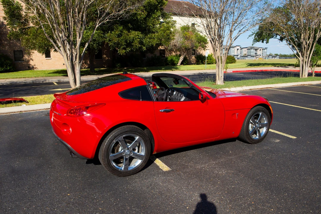 2009 Pontiac Solstice GXP - Image 13 of 31