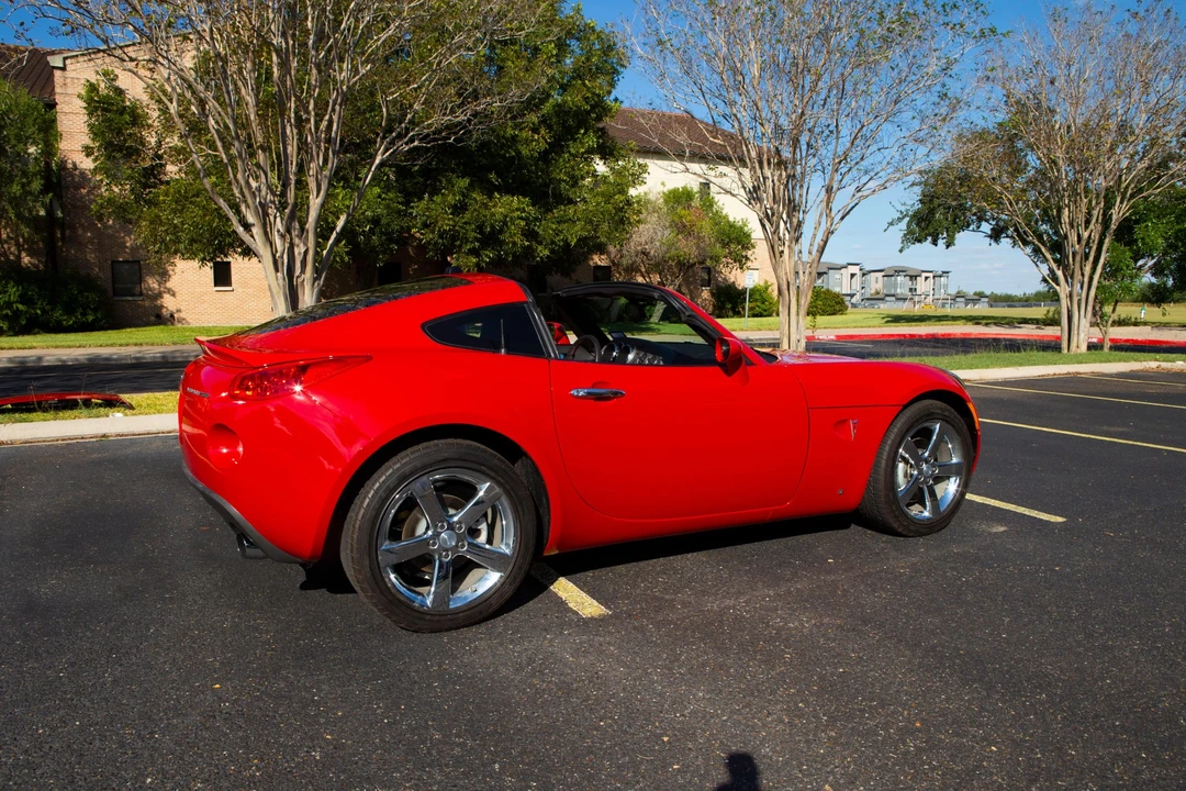 2009 Pontiac Solstice GXP - Image 14 of 31