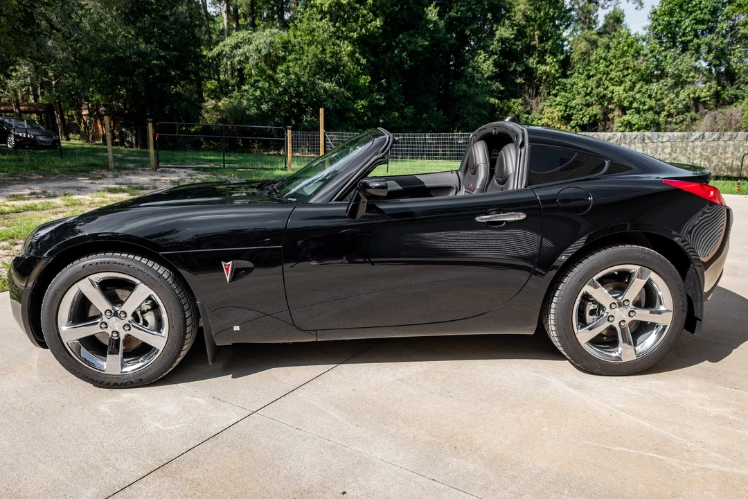 2009 Pontiac Solstice GXP - Image 15 of 31