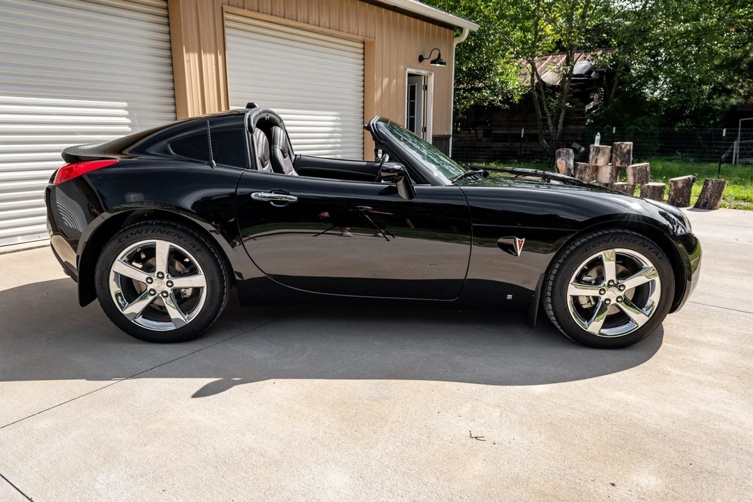 2009 Pontiac Solstice GXP - Image 12 of 31