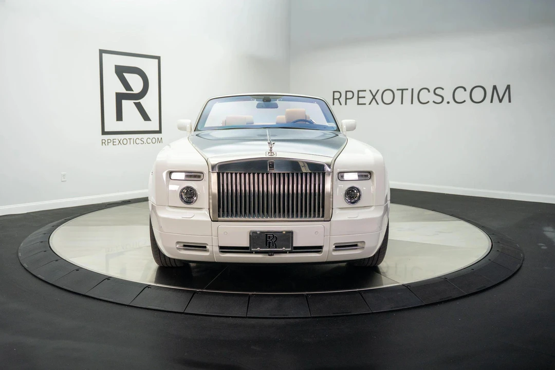 2009 Rolls-Royce Phantom VII - Image 24 of 31