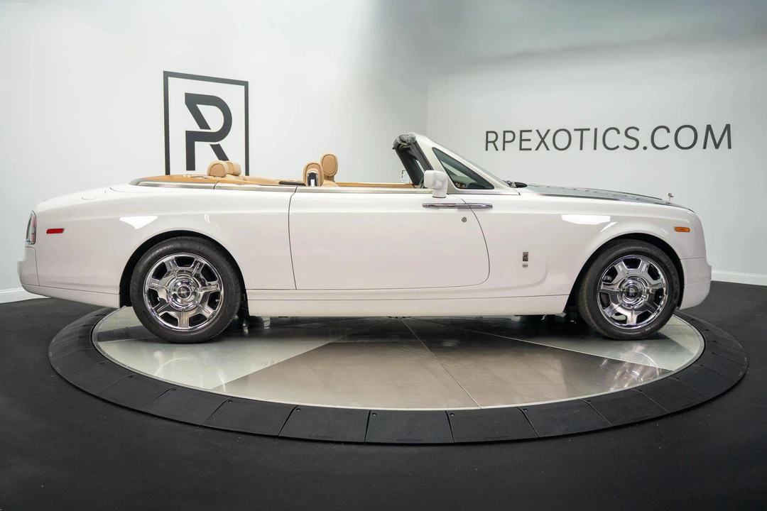 2009 Rolls-Royce Phantom VII - Image 26 of 31