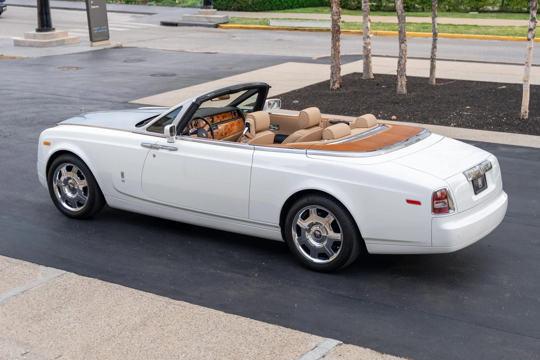 2009 Rolls-Royce Phantom VII - Image 18 of 31