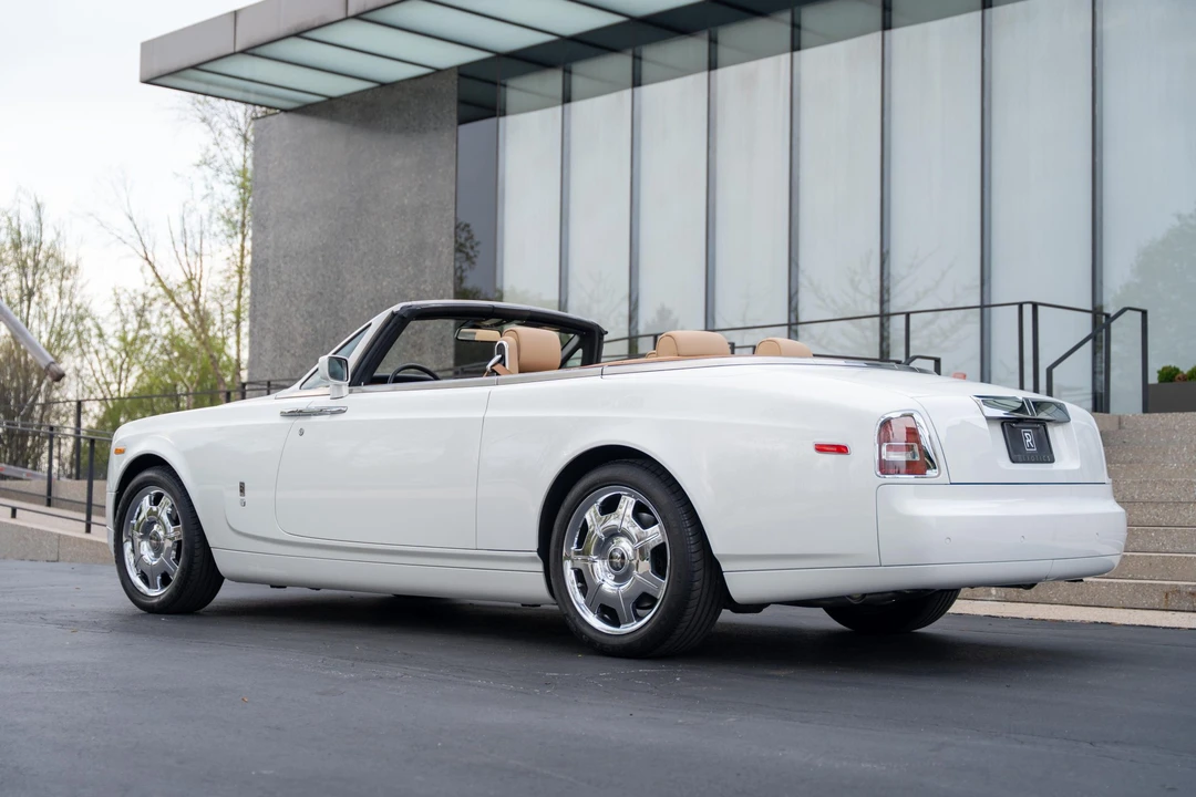 2009 Rolls-Royce Phantom VII - Image 19 of 31