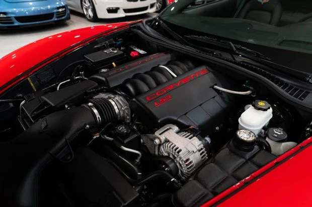 2010 Chevrolet Corvette C6 - Image 6 of 7