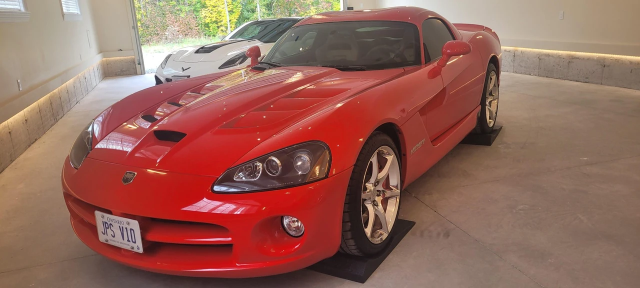 2010 Dodge Viper 4th Gen - Image 4 of 31