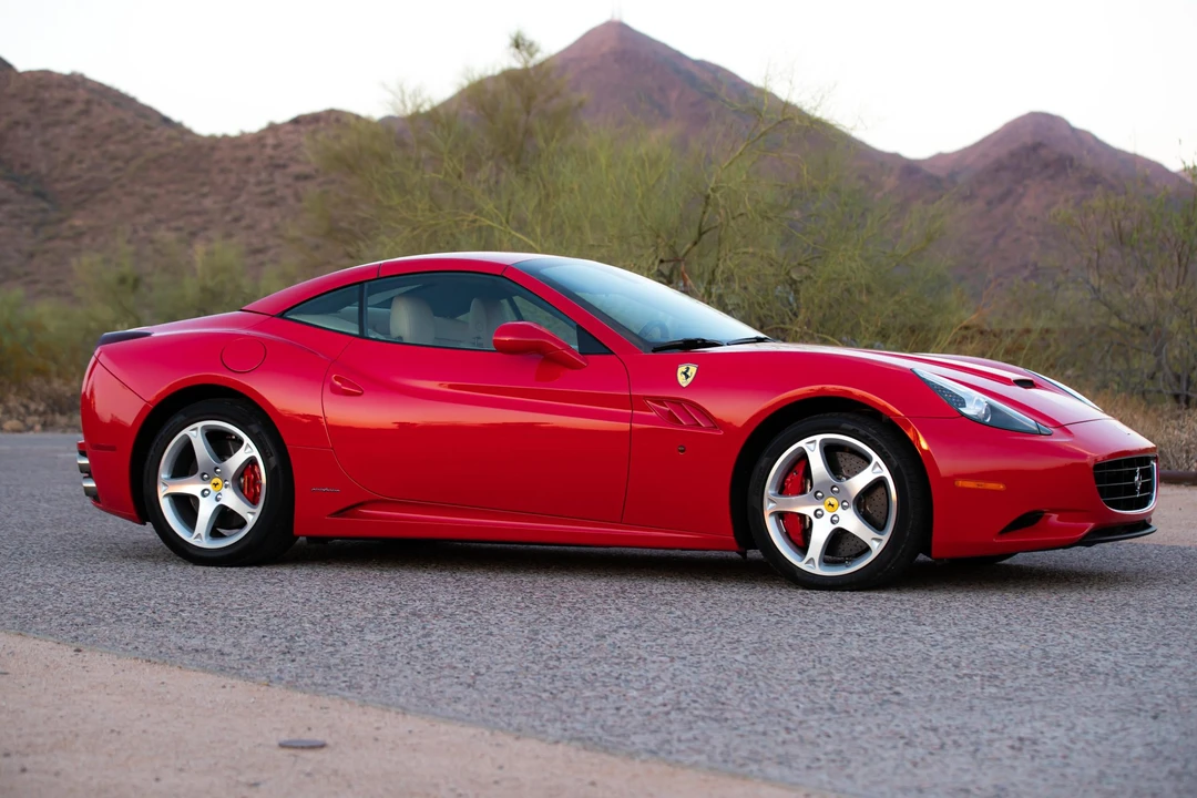 2010 Ferrari California - Image 5 of 31
