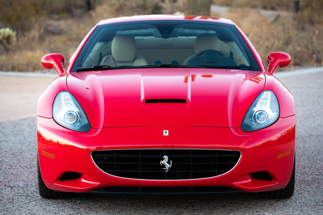 2010 Ferrari California - Image 14 of 31