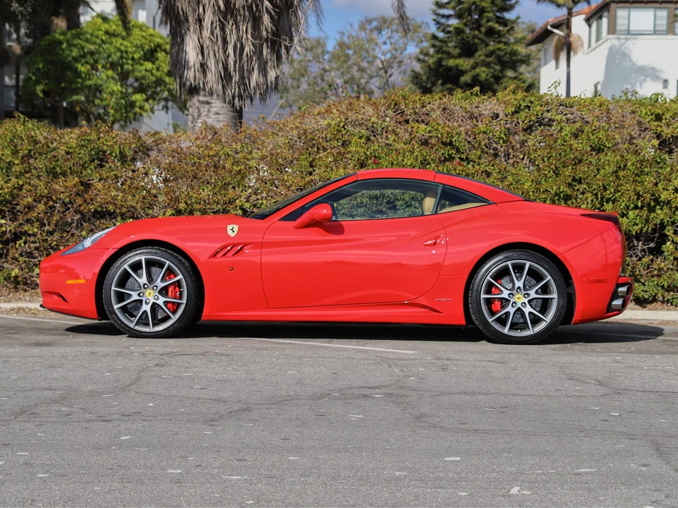 2010 Ferrari California - Image 20 of 31
