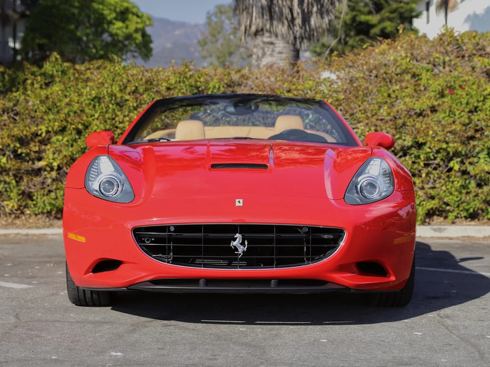 2010 Ferrari California - Image 18 of 31