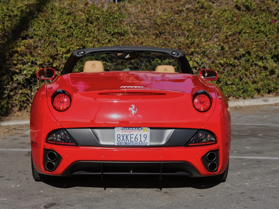 2010 Ferrari California - Image 8 of 31