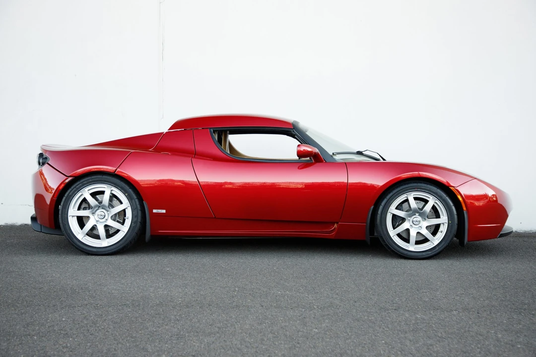 2010 Tesla Roadster - Image 21 of 31