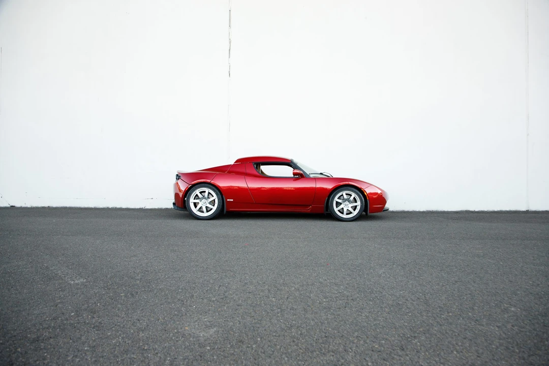 2010 Tesla Roadster - Image 19 of 31