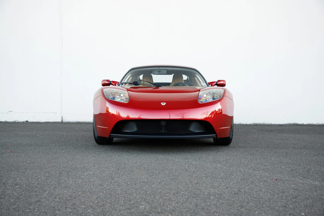 2010 Tesla Roadster - Image 4 of 31