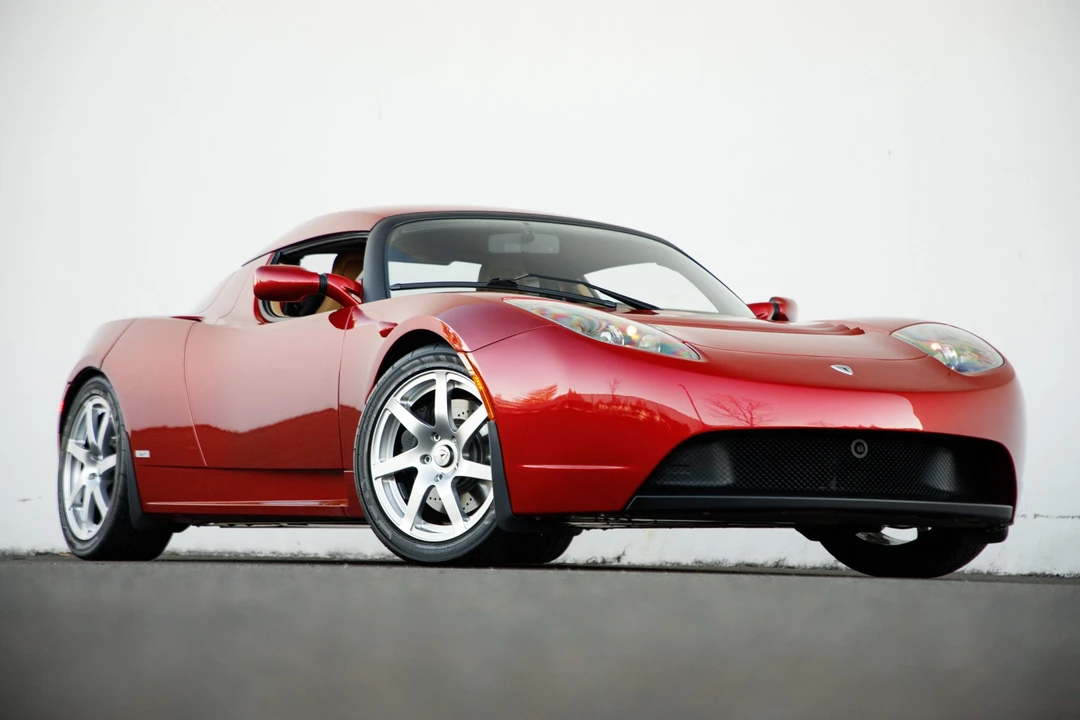 2010 Tesla Roadster - Image 13 of 31