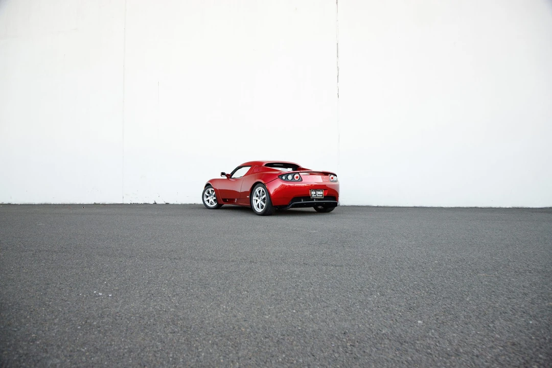 2010 Tesla Roadster - Image 30 of 31