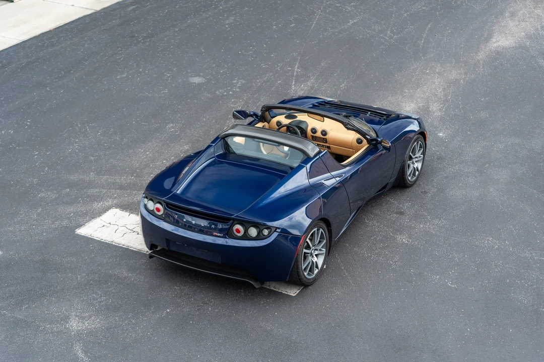 2010 Tesla Roadster - Image 15 of 31