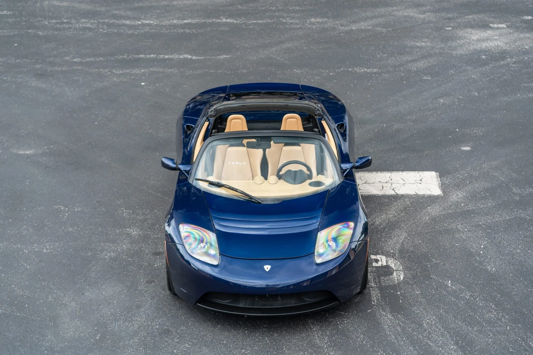 2010 Tesla Roadster - Image 6 of 31