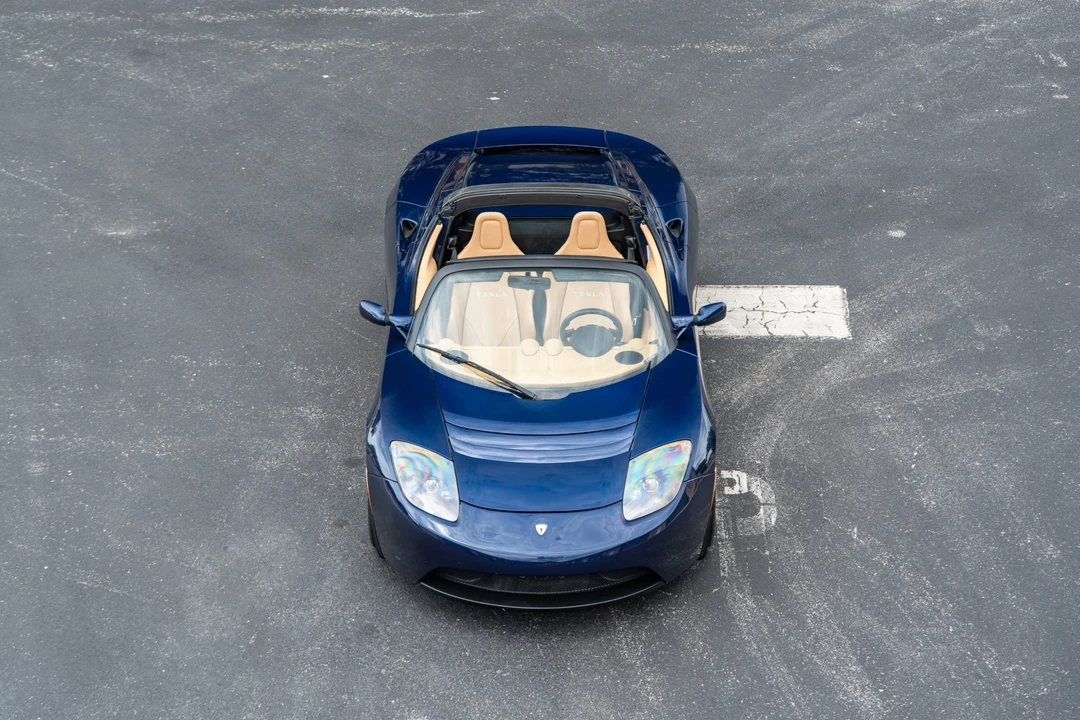 2010 Tesla Roadster - Image 8 of 31